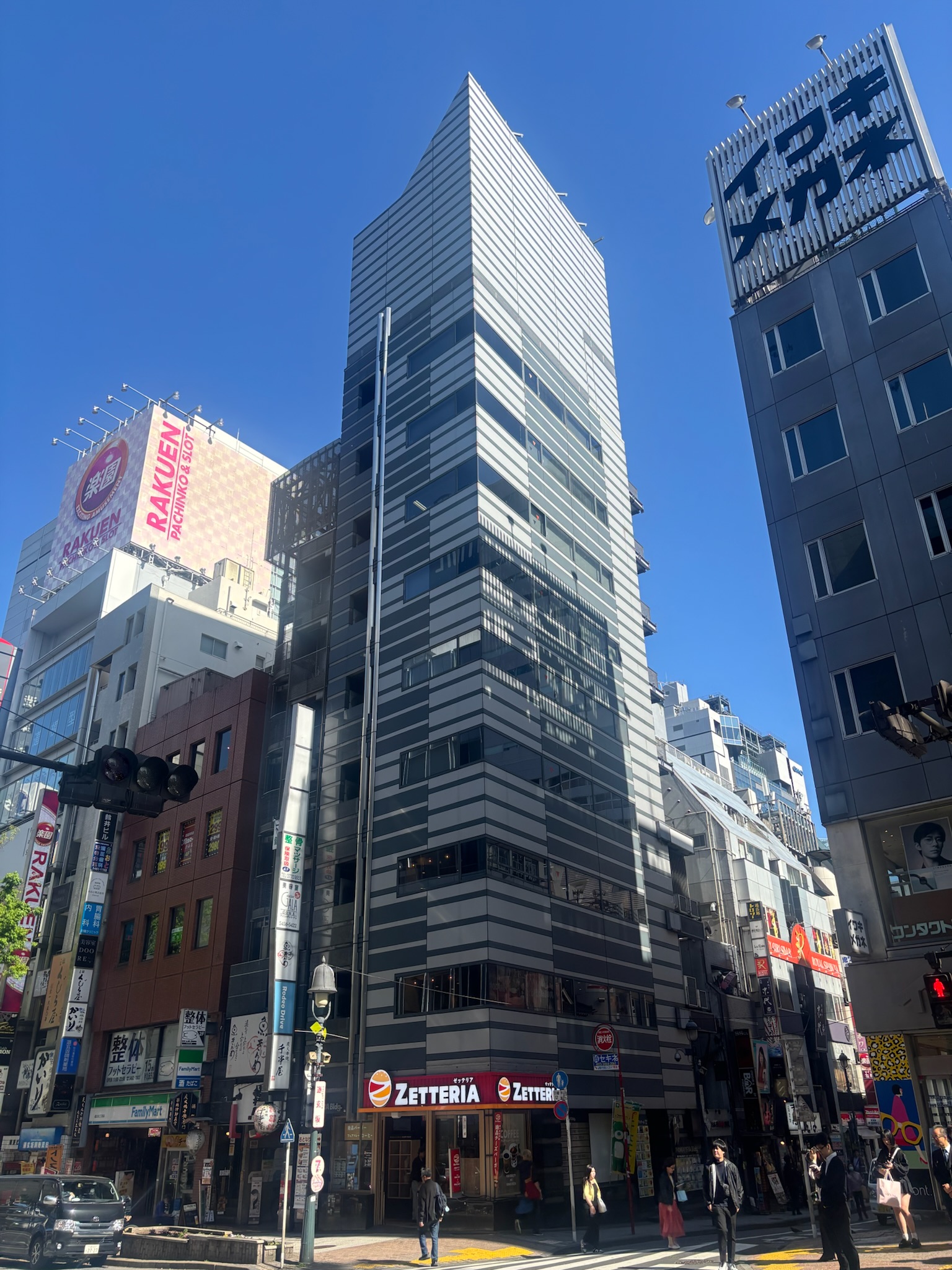 ホマレヤビル