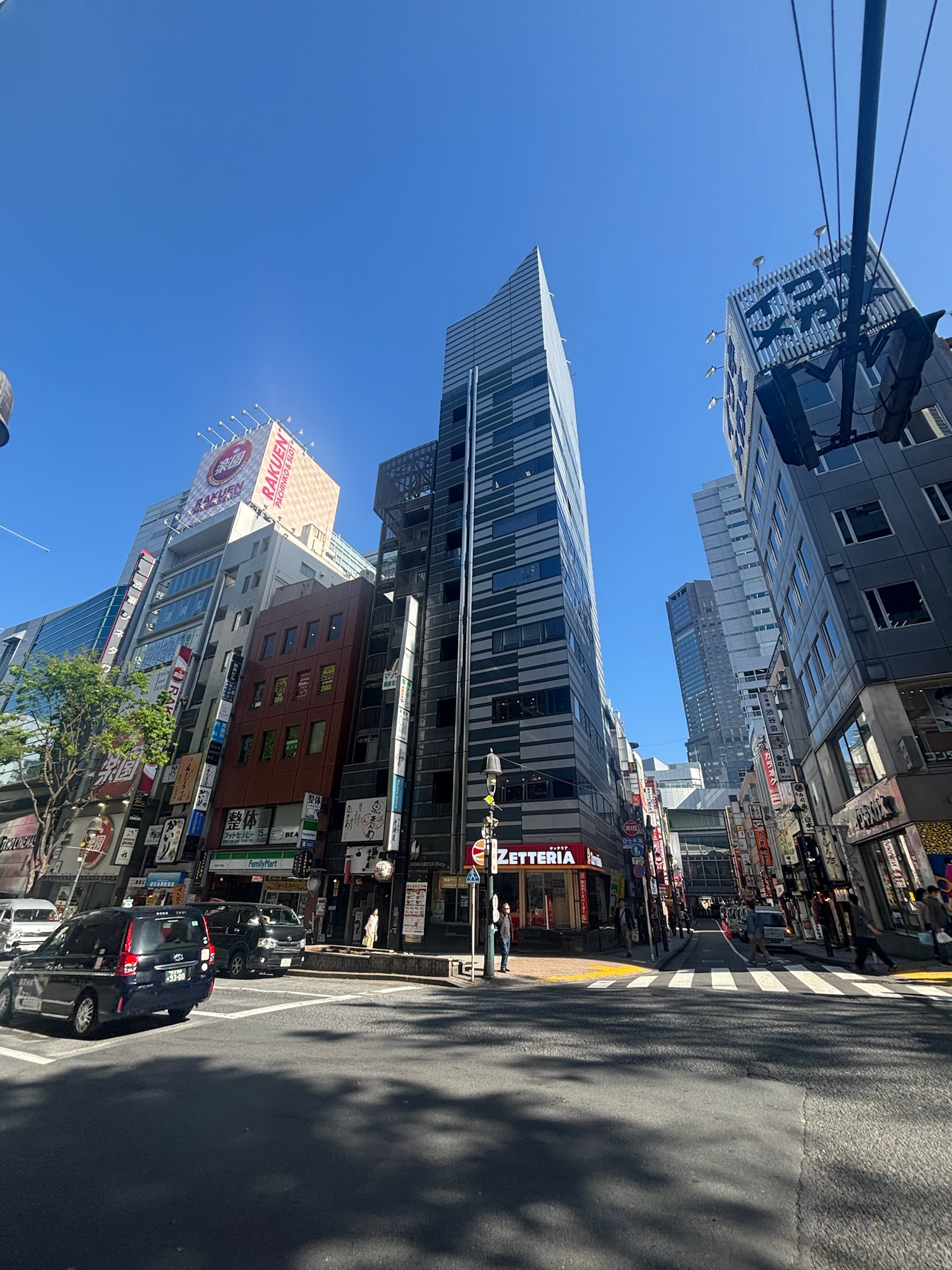 ホマレヤビル
