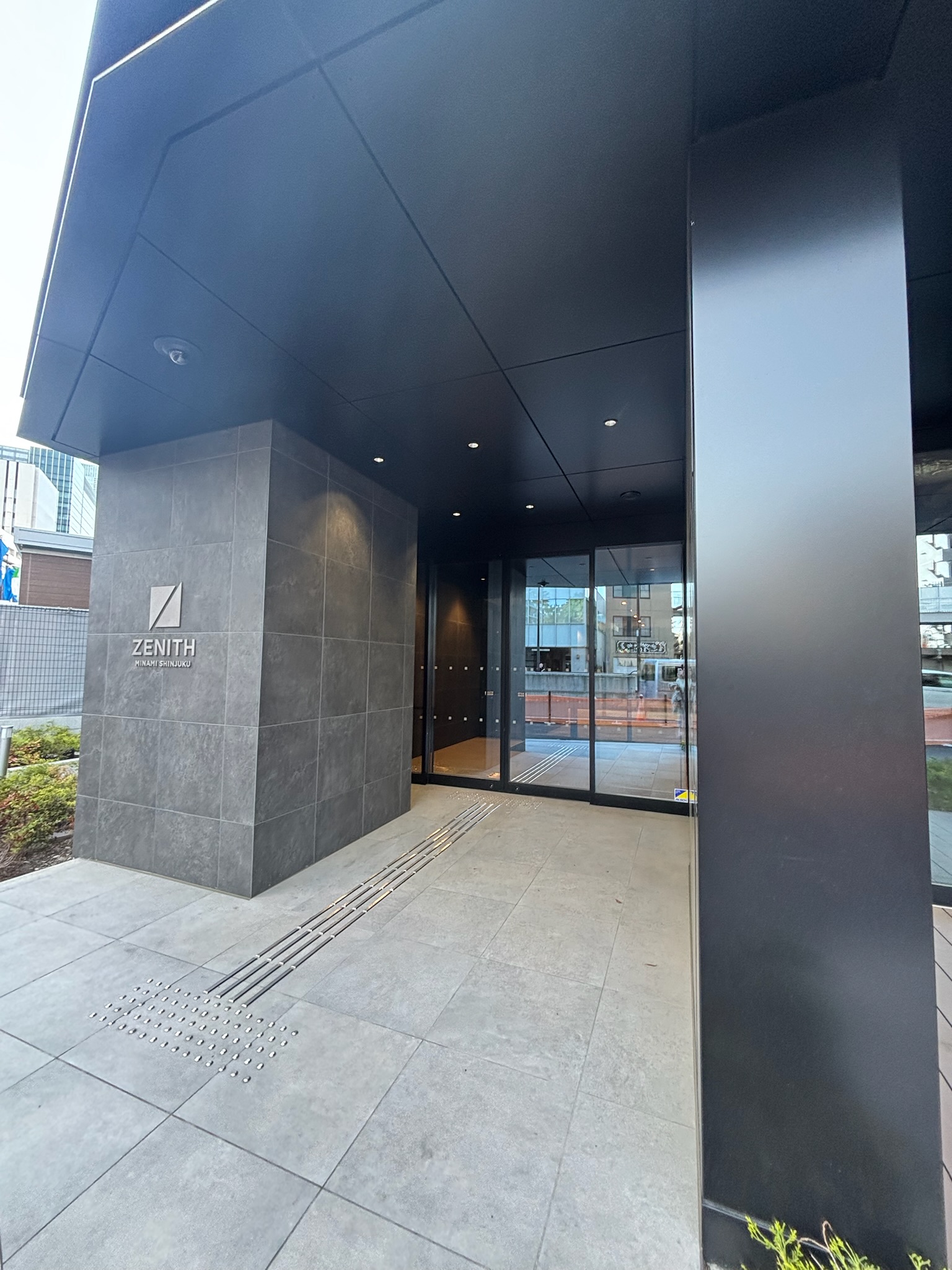 ゼニス南新宿