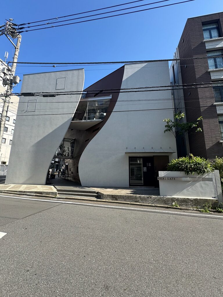 リアルゲイトビル