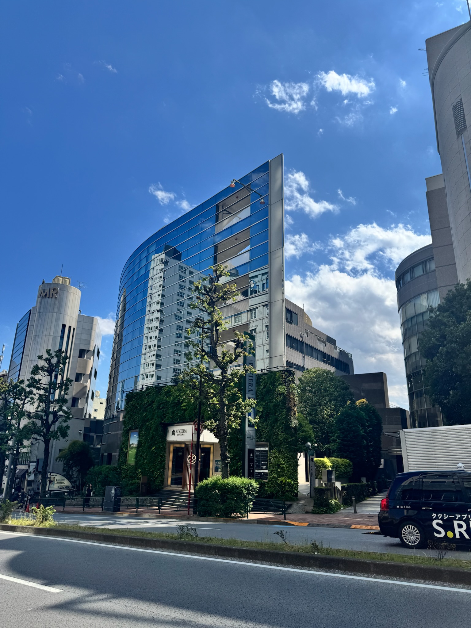 リビエラ南青山ビル