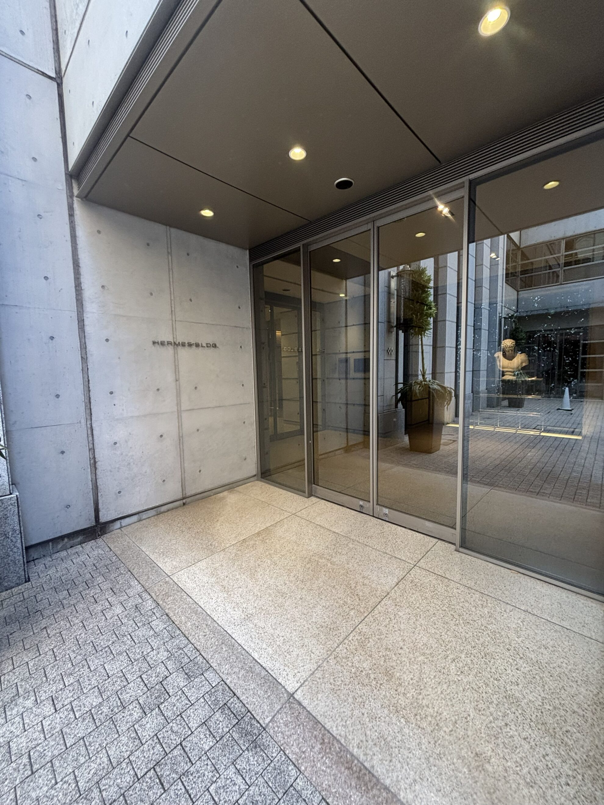HERMES BLDG.（ヘルメスビル）