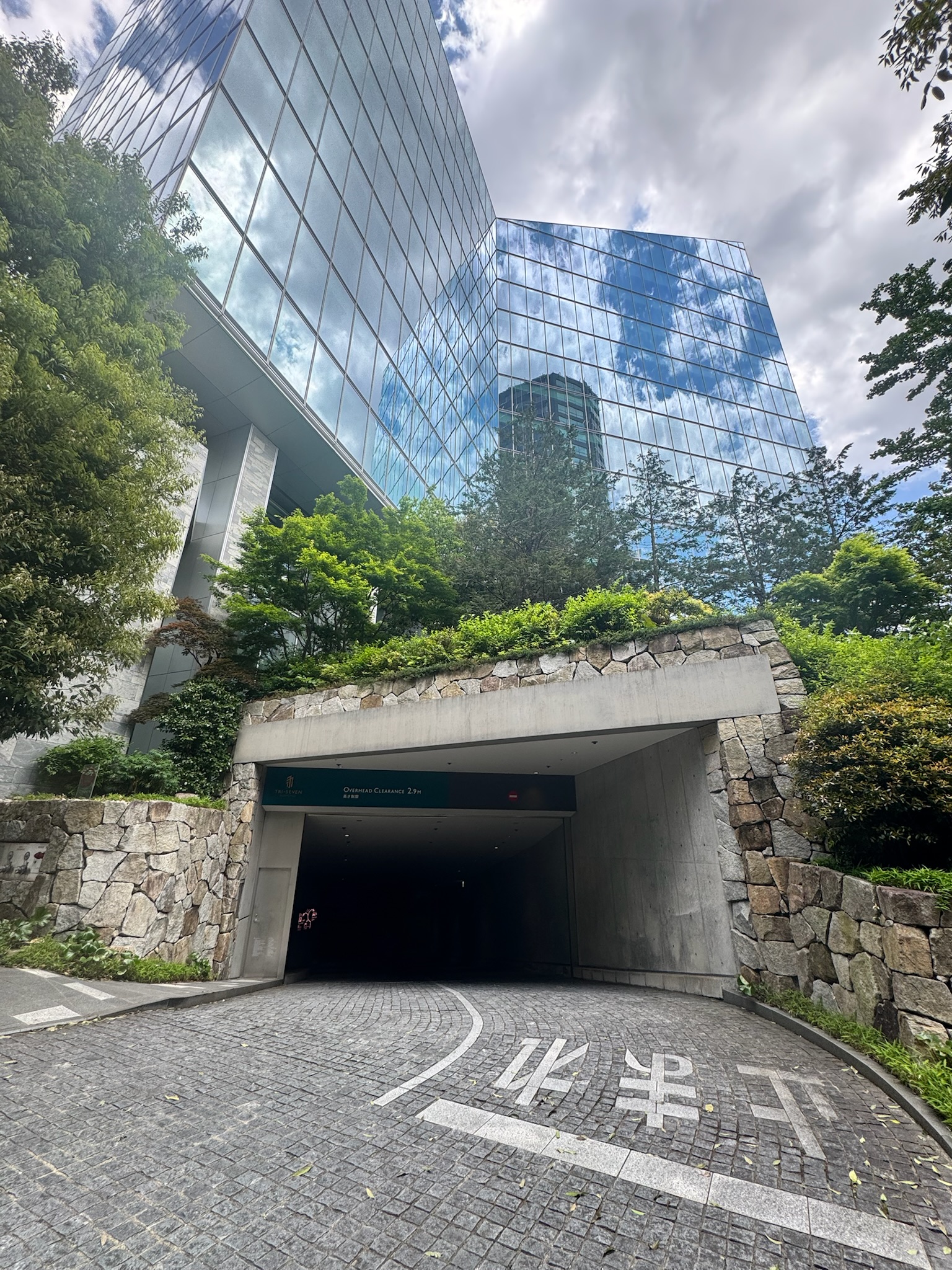 TRI-SEVEN ROPPONGI