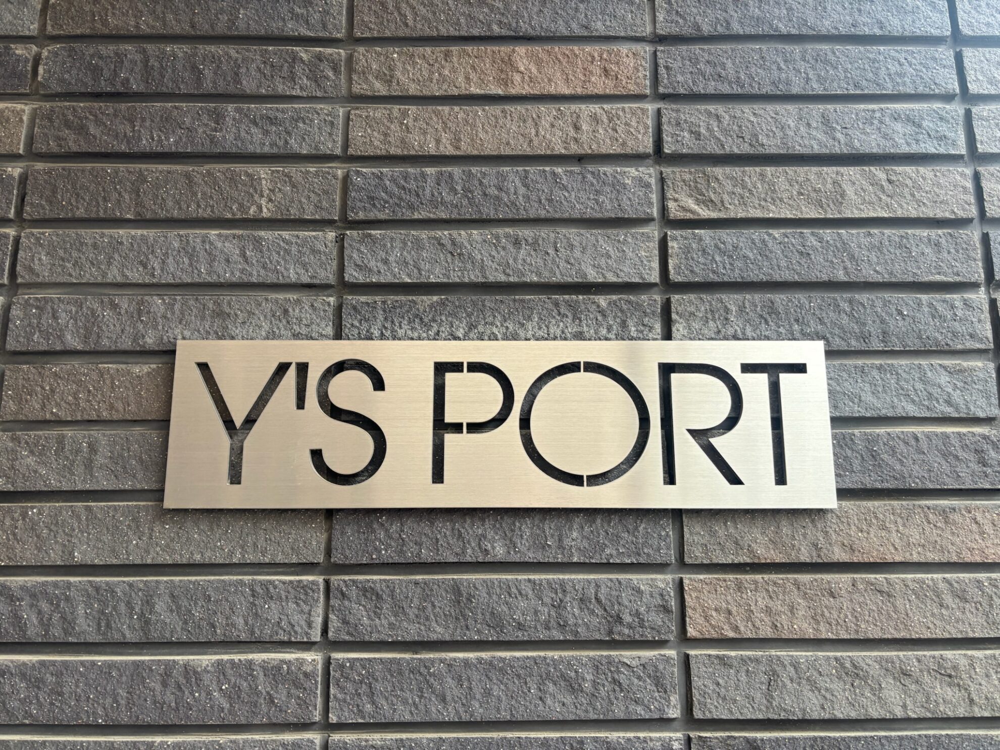 Y’sPortビル