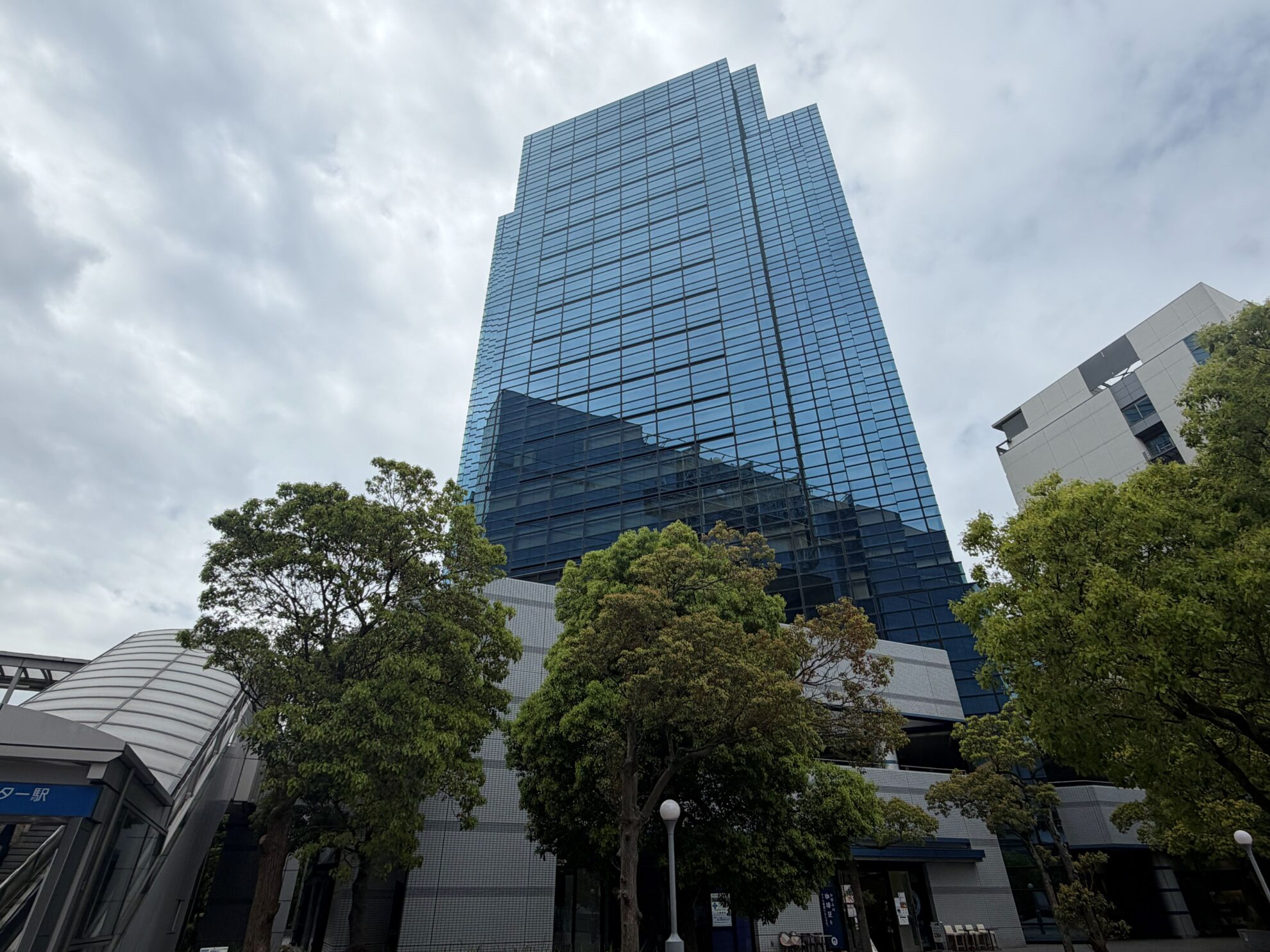 青梅フロンティアビル